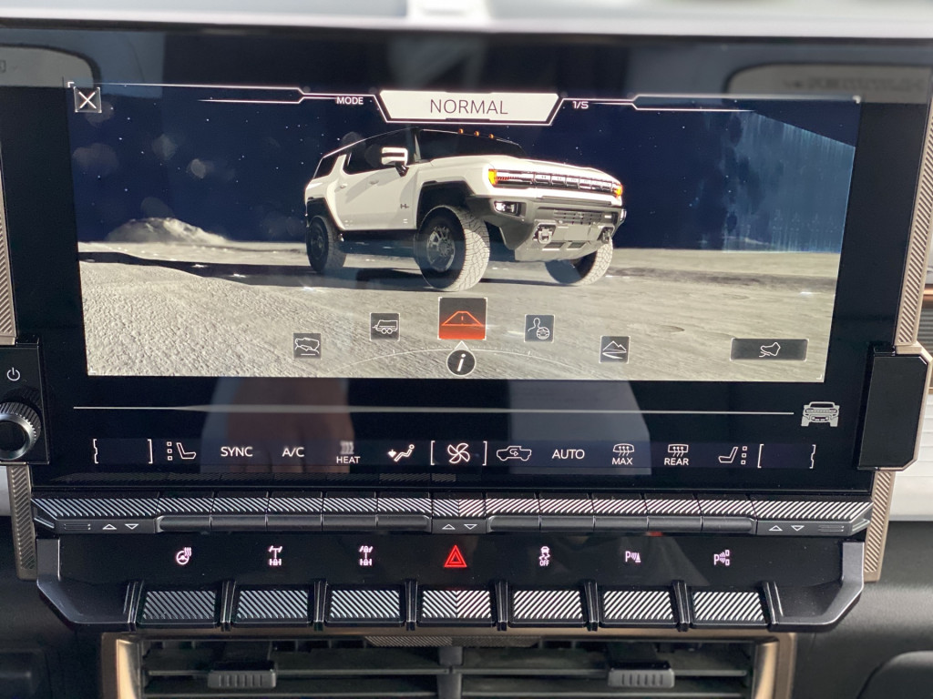 Review: 2024 GMC Hummer EV SUV shows off what can be, Review: 2024 GMC Hummer EV SUV shows off what can be