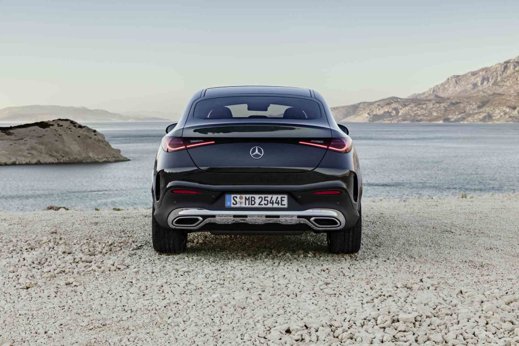 Redesigned 2024 Mercedes-Benz GLC-Class Coupe debuts, Redesigned 2024 Mercedes-Benz GLC-Class Coupe debuts