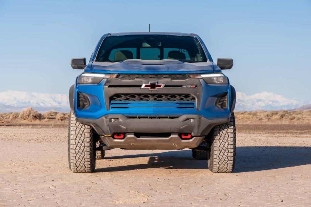 , Review: Chevy Colorado ZR2 shocks, rocks, and sand-blasts rivals