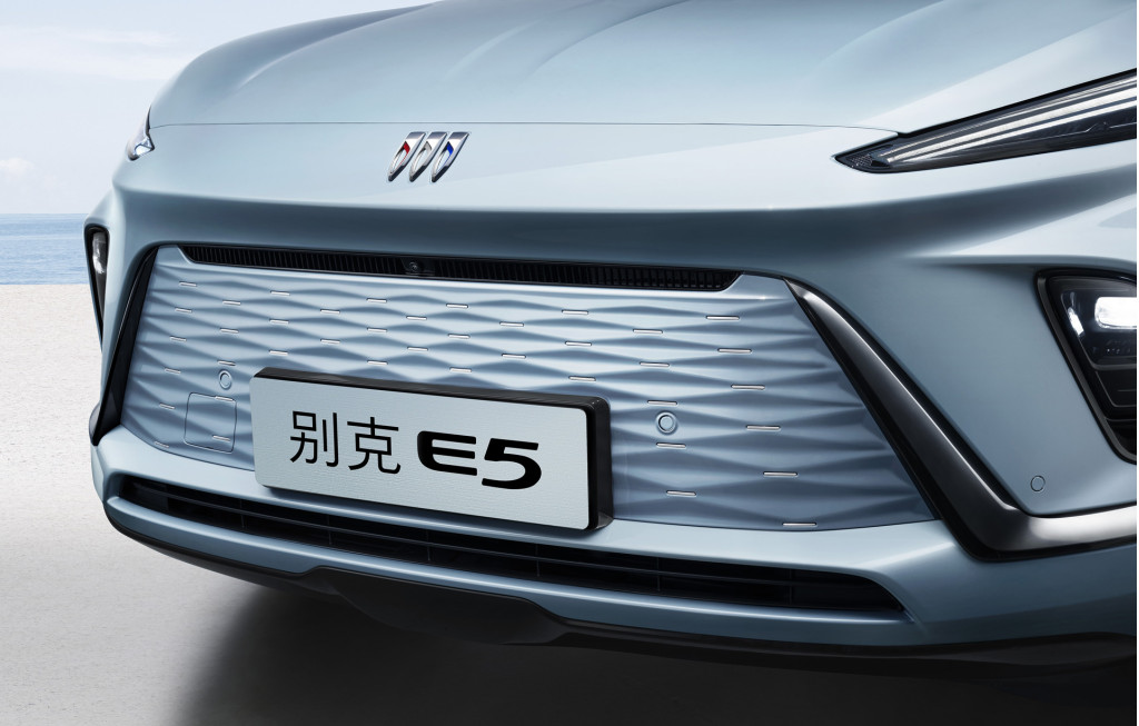 , Buick Electra E5 gains Avenir grade as sales start in China