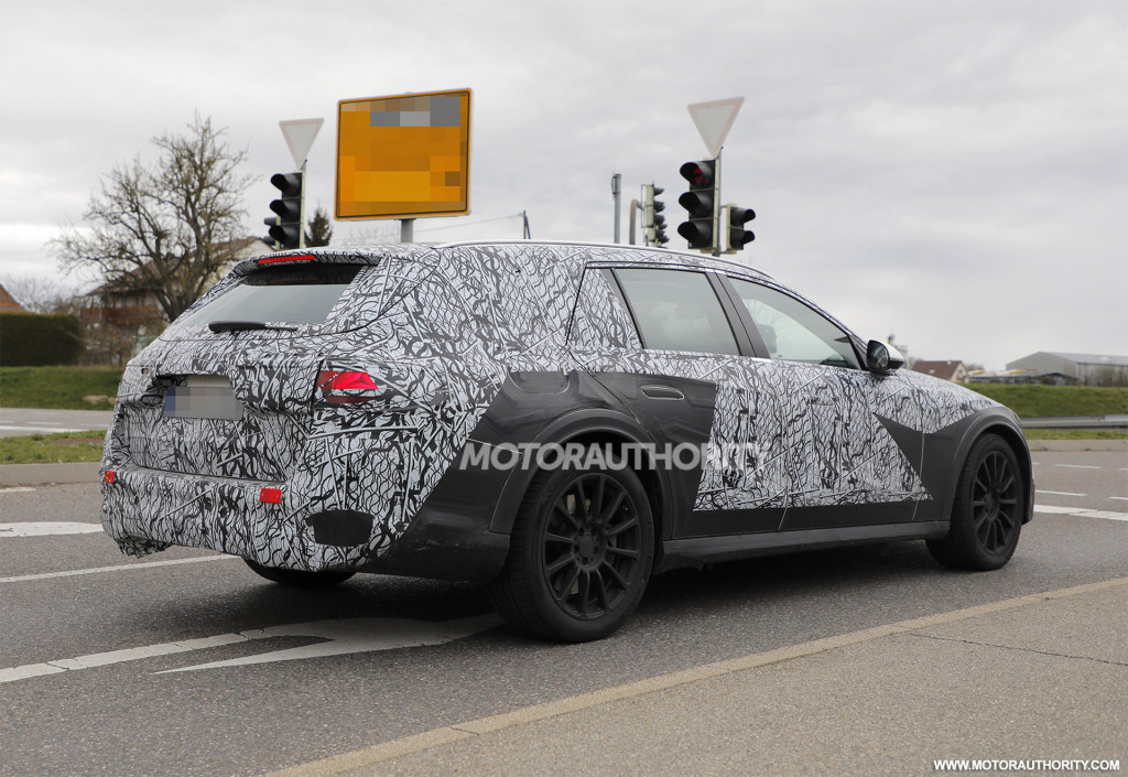 2024 Mercedes-Benz E-Class All-Terrain spy shots, 2024 Mercedes-Benz E-Class All-Terrain spy shots