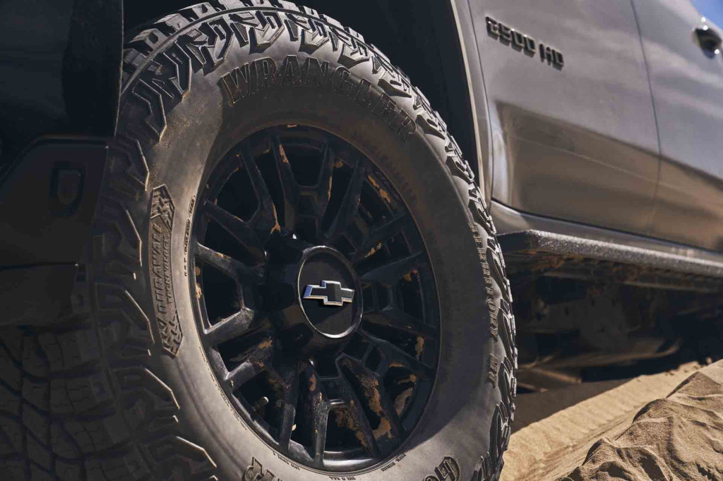 , 2024 Chevy Silverado HD gets ZR2 off-road treatment