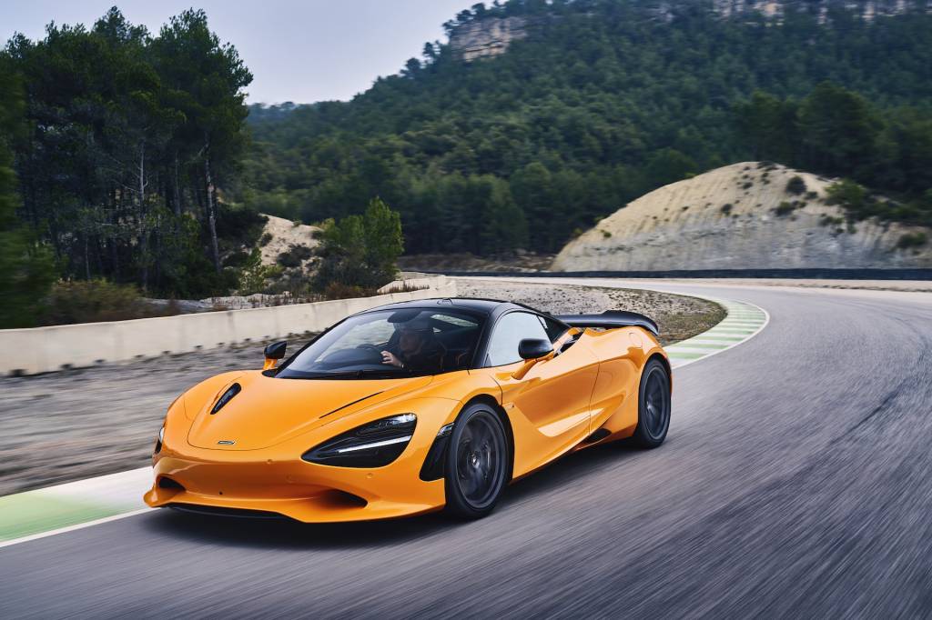 2024 McLaren 750S improves on 720S with more power, less weight, more tech