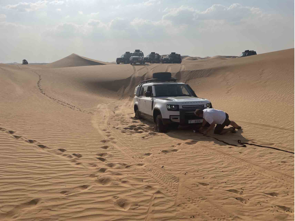 Review: The 2023 Defender 130 surfs the dunes, Review: The 2023 Defender 130 surfs the dunes