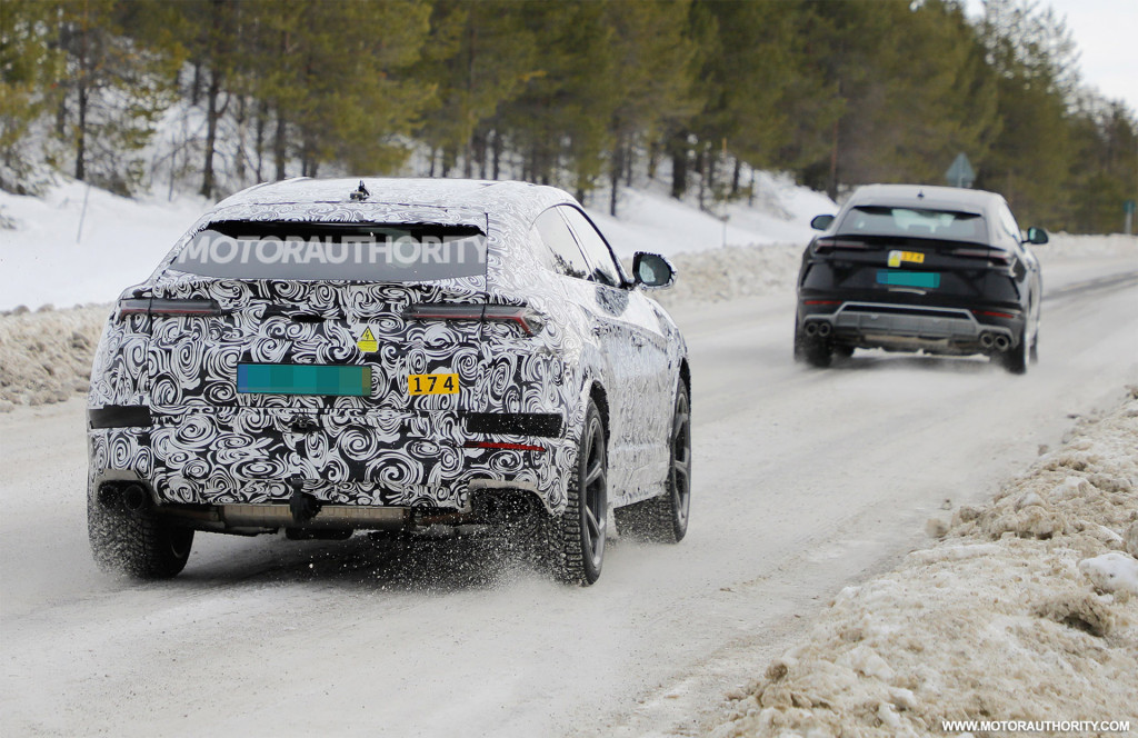 2024 Lamborghini Urus plug-in hybrid spy shots