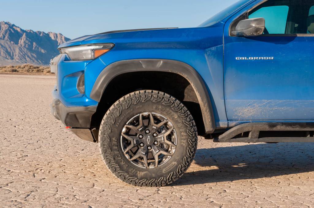 , Review: Chevy Colorado ZR2 shocks, rocks, and sand-blasts rivals