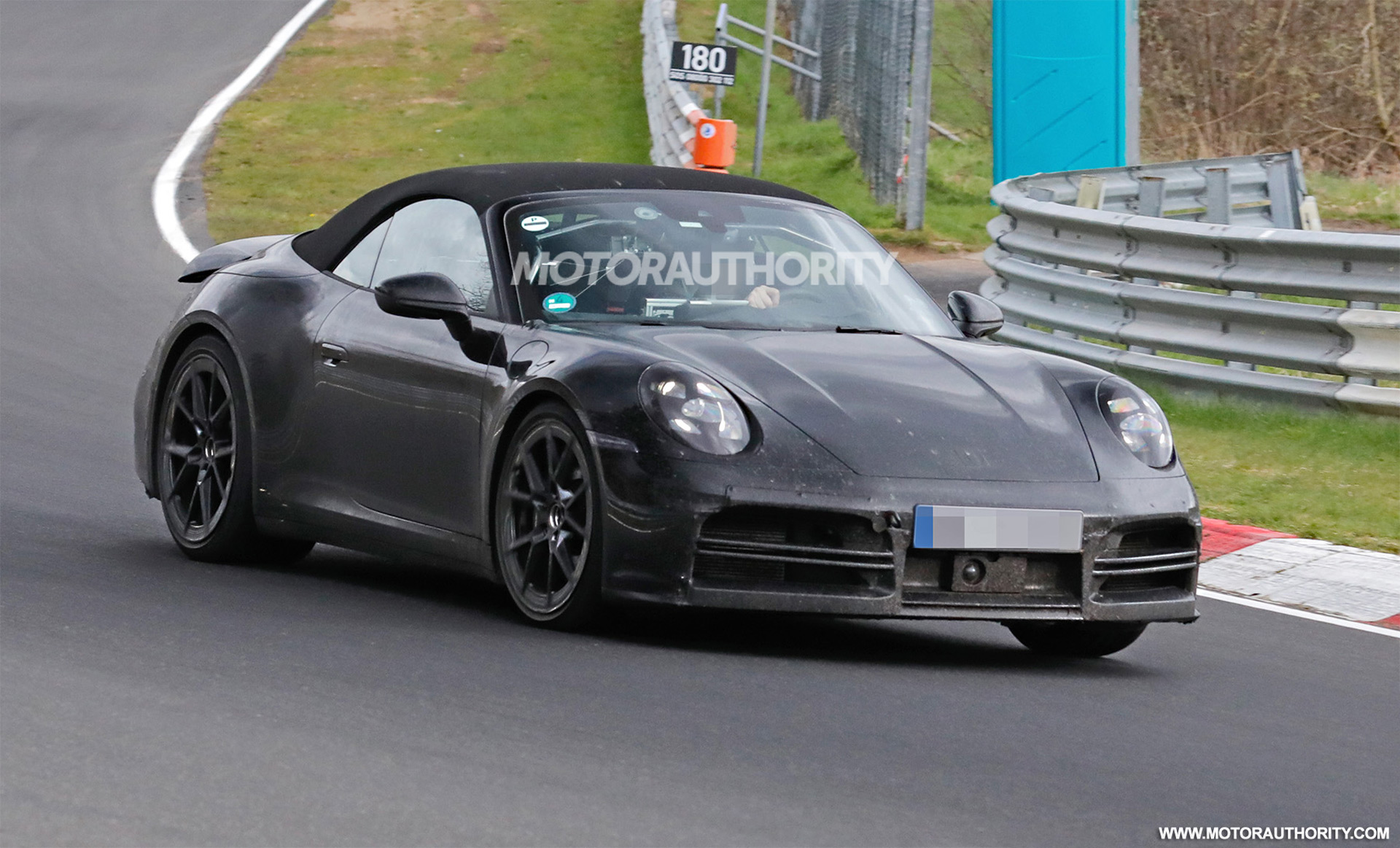 , 2024 Porsche 911 Cabriolet spy shots and video